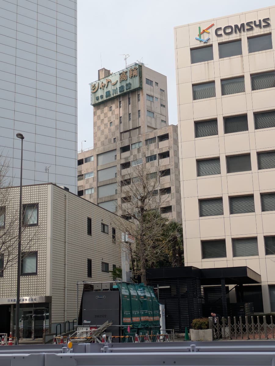 v20260406072300/fresh/building/J00100389958_10