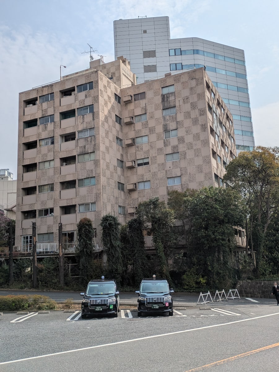 v20260406072300/fresh/building/J00100389958_9