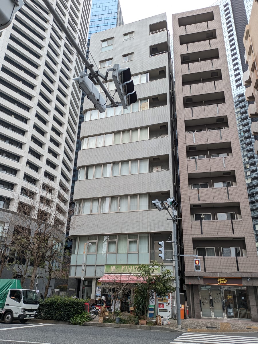 v20260406072300/fresh/building/J00100394833_12