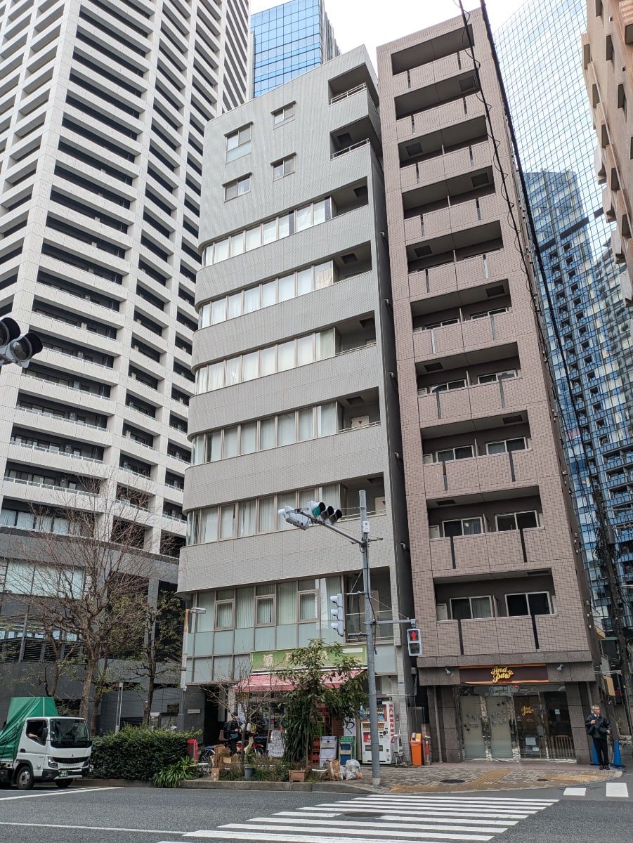 v20260406072300/fresh/building/J00100394833_13
