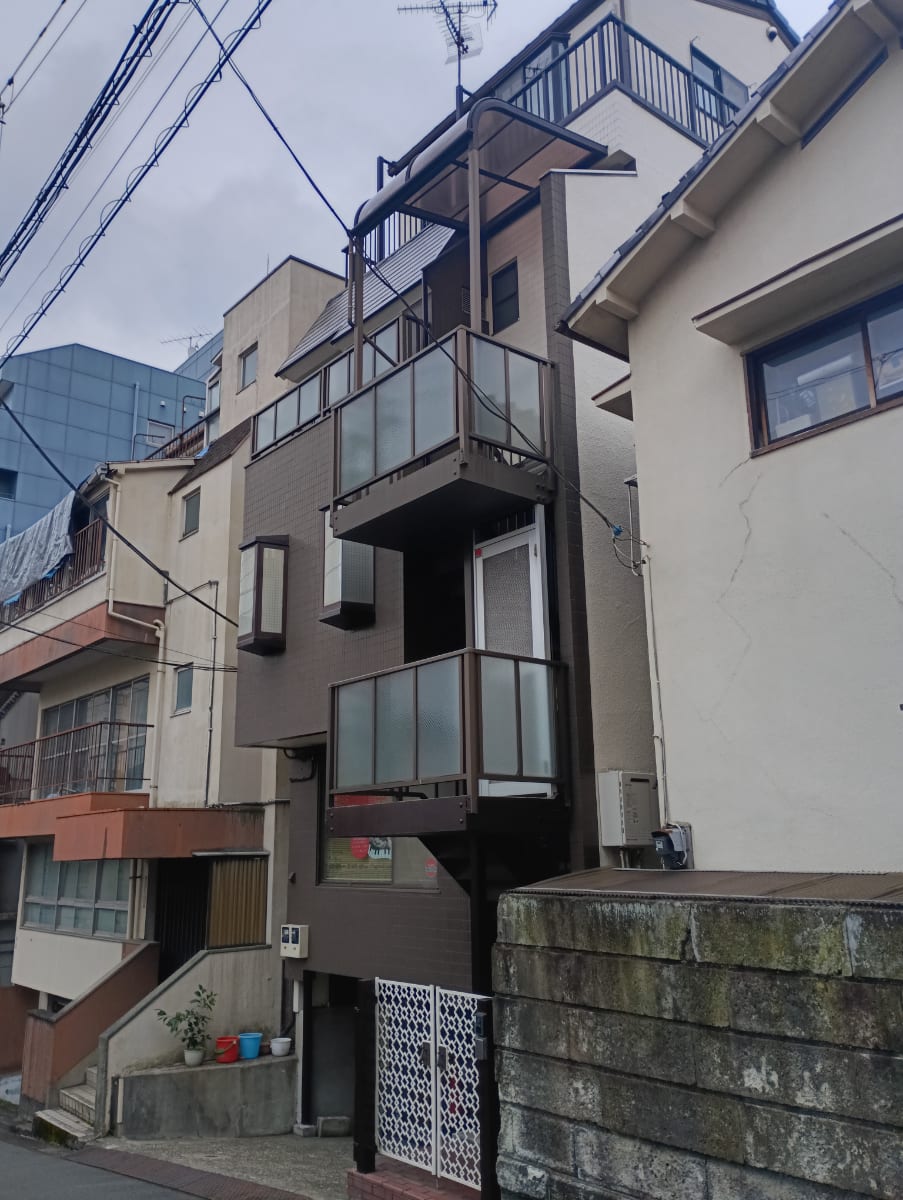 v20260406072300/fresh/building/J00100404423_10