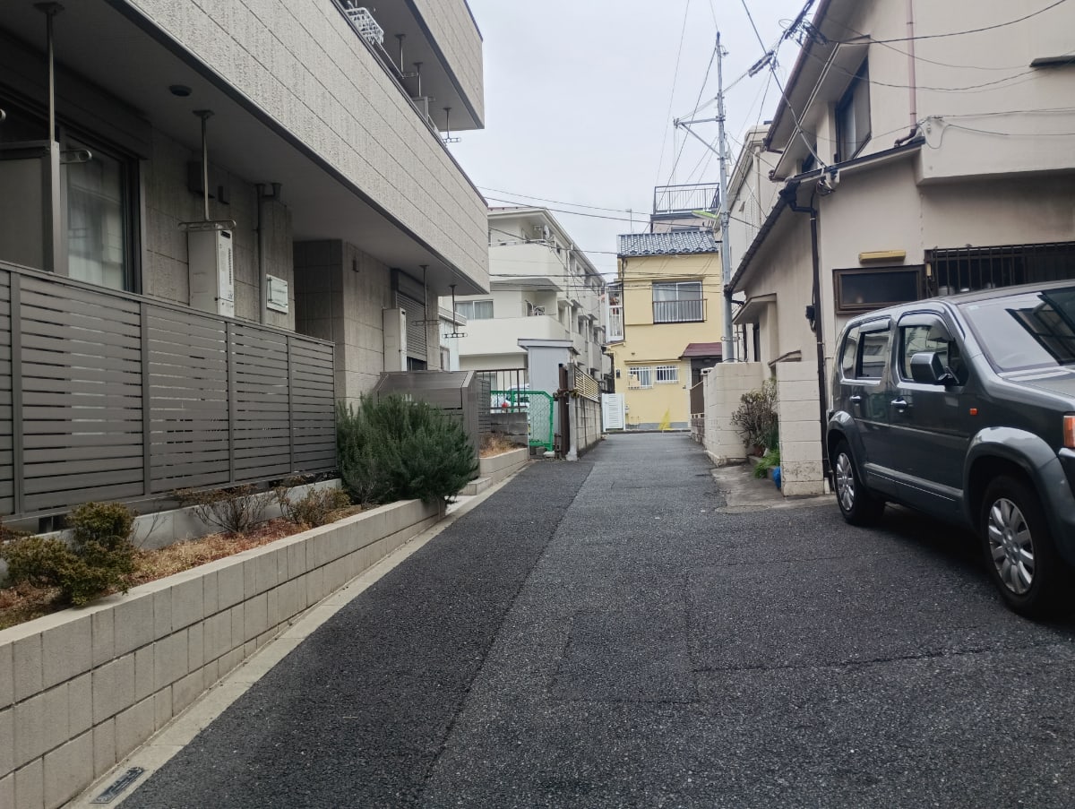 v20260406072300/fresh/building/J00100413637_2