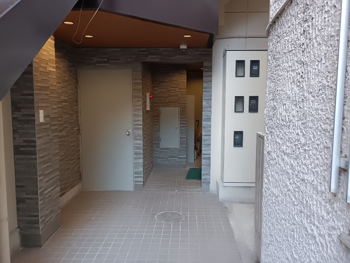 v20260406072300/fresh/building/J00100419536_3