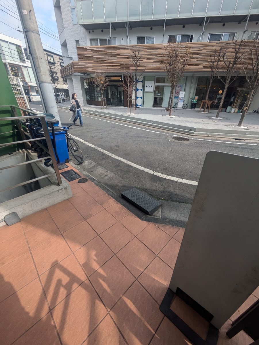 v20260406072300/fresh/building/J00100472828_7