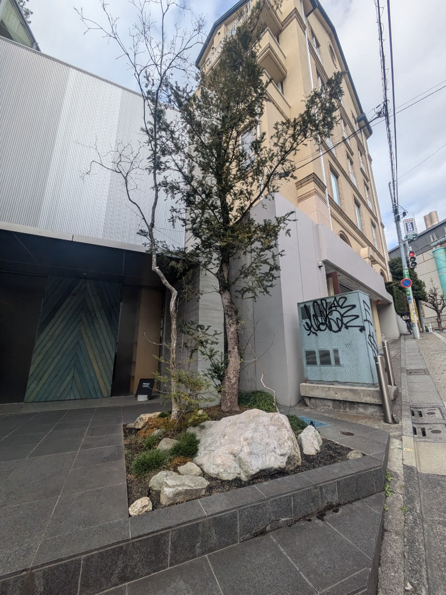 v20260406072300/fresh/building/J00100502389_14