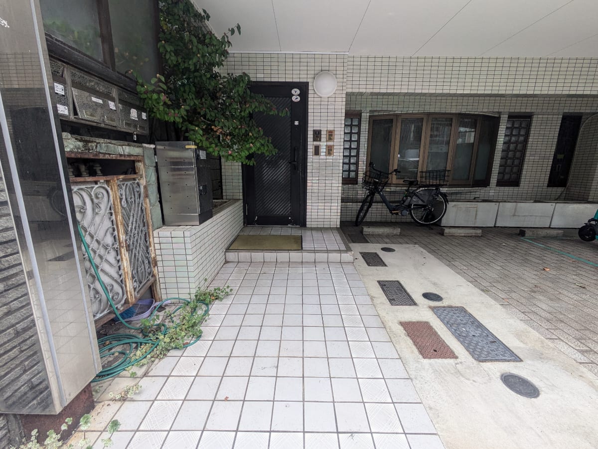 v20260406072300/fresh/building/J00100608394_3