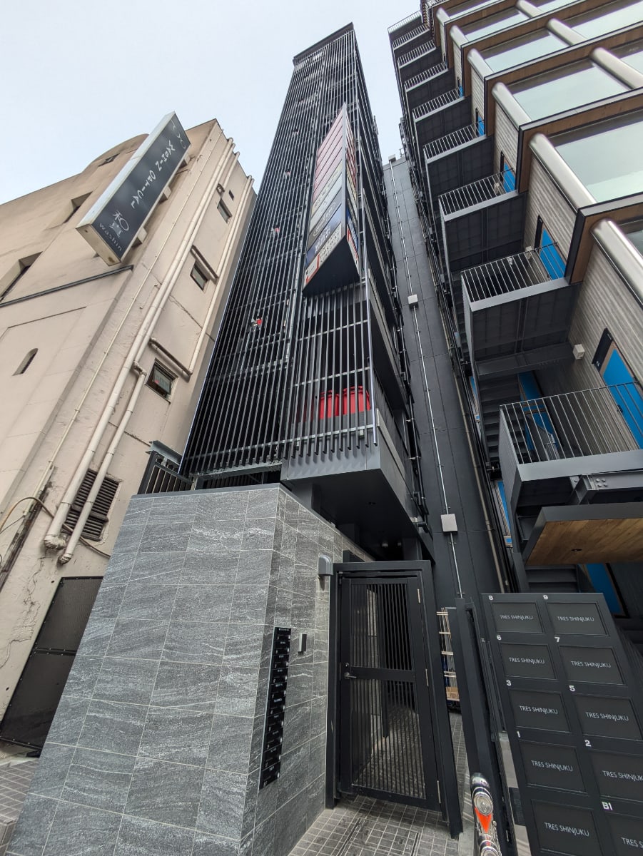 v20260406072300/fresh/building/J00100609882_10