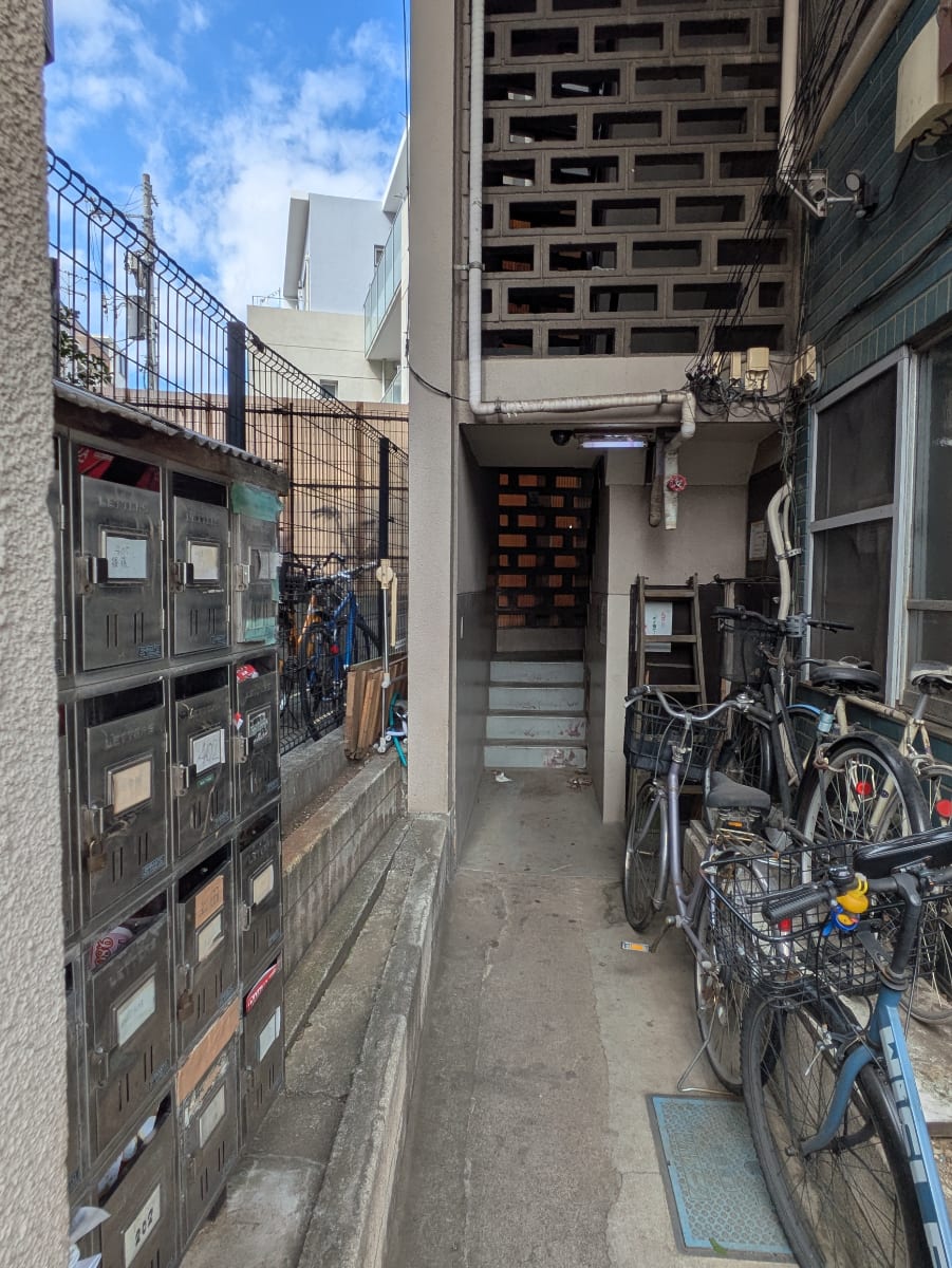 v20260406072300/fresh/building/J00100610010_3