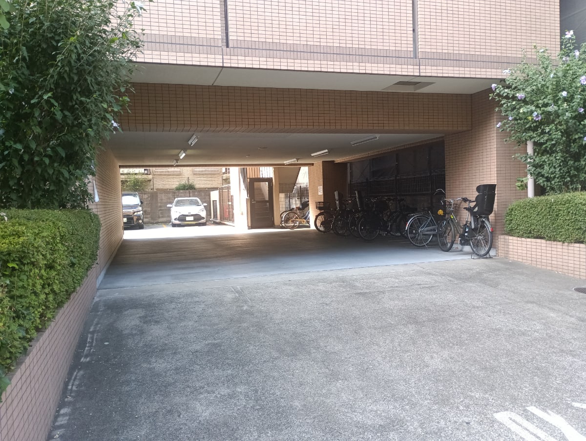 v20260406072300/fresh/building/J00100632228_11