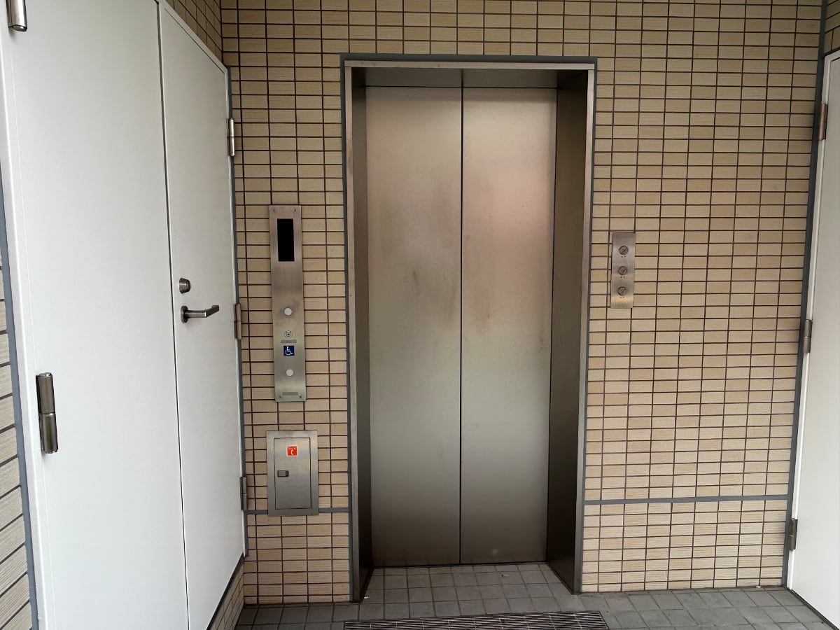 v20260406072300/fresh/building/J00100634492_4