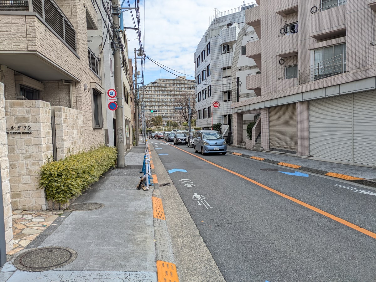 v20260406072300/fresh/building/J00100636102_2