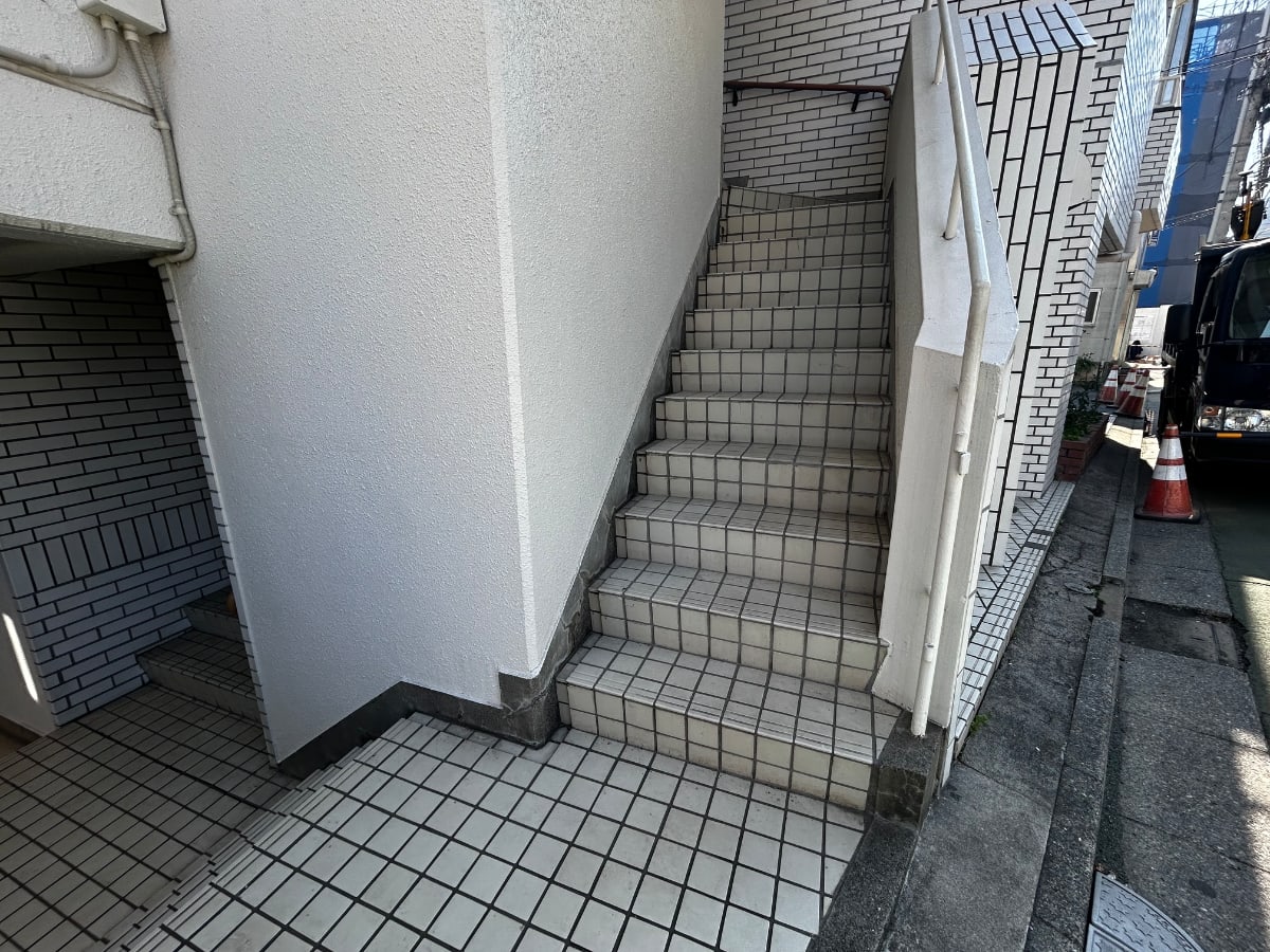 v20260406072747/fresh/building/J00100358899_4