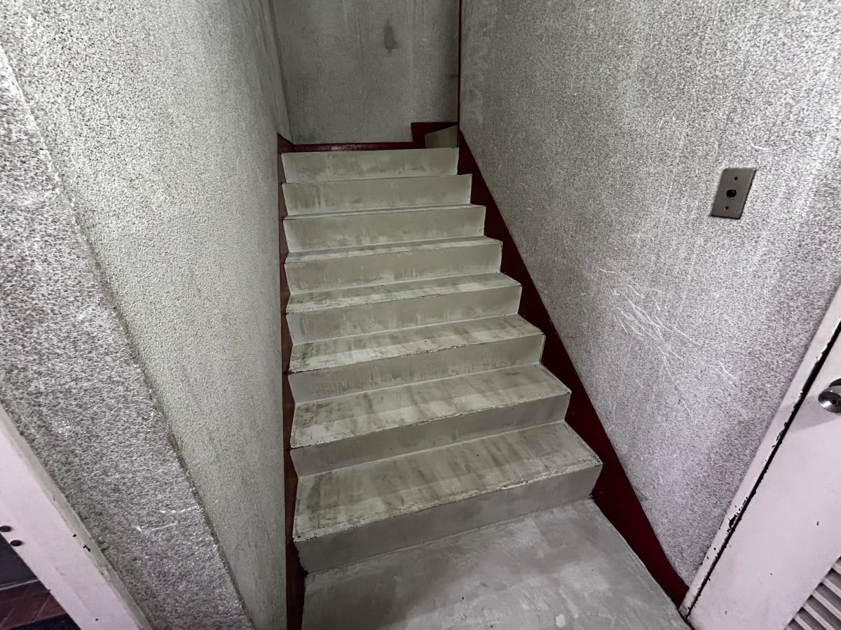 v20260407150902/fresh/building/J00100389747_64