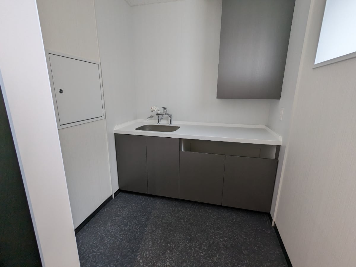 v20260407150902/fresh/building/J00100390956_24