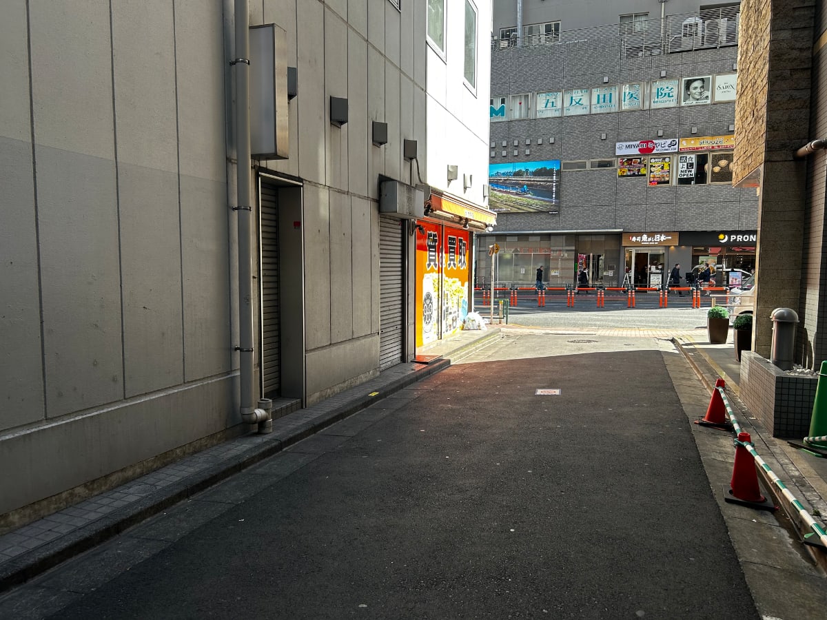 v20260407150902/fresh/building/J00100427233_15