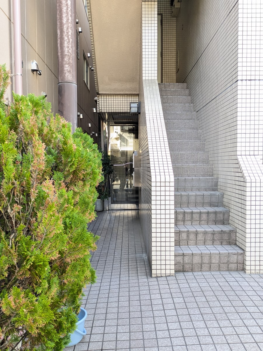 v20260410151004/fresh/building/J00100386435_9