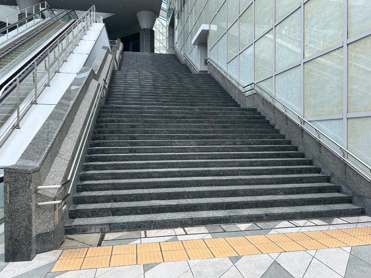 v20260410151004/fresh/building/J00100390401_7