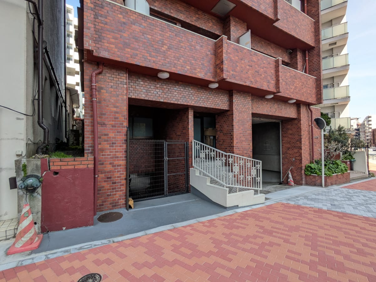 v20260410151004/fresh/building/J00100510563_12