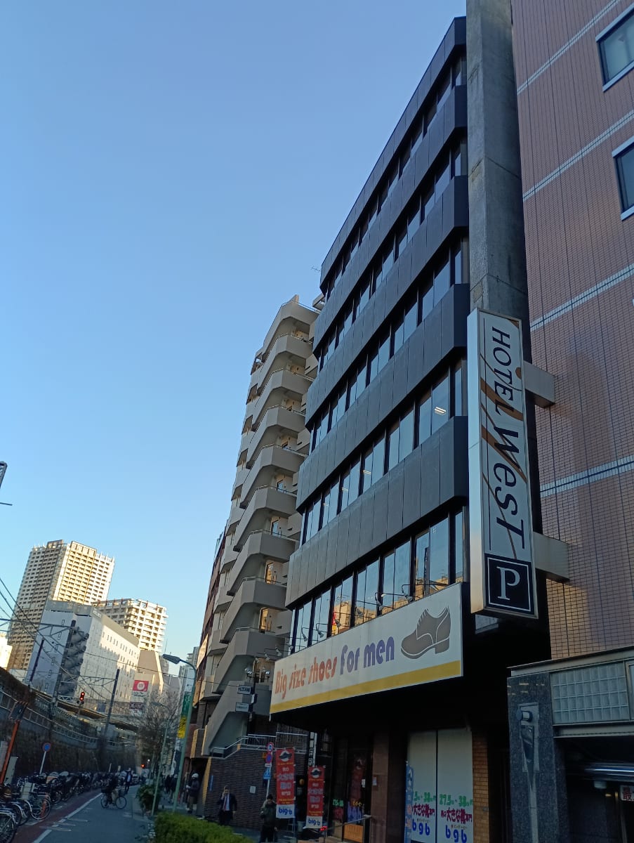 v20260411150636/fresh/building/J00100379057_17