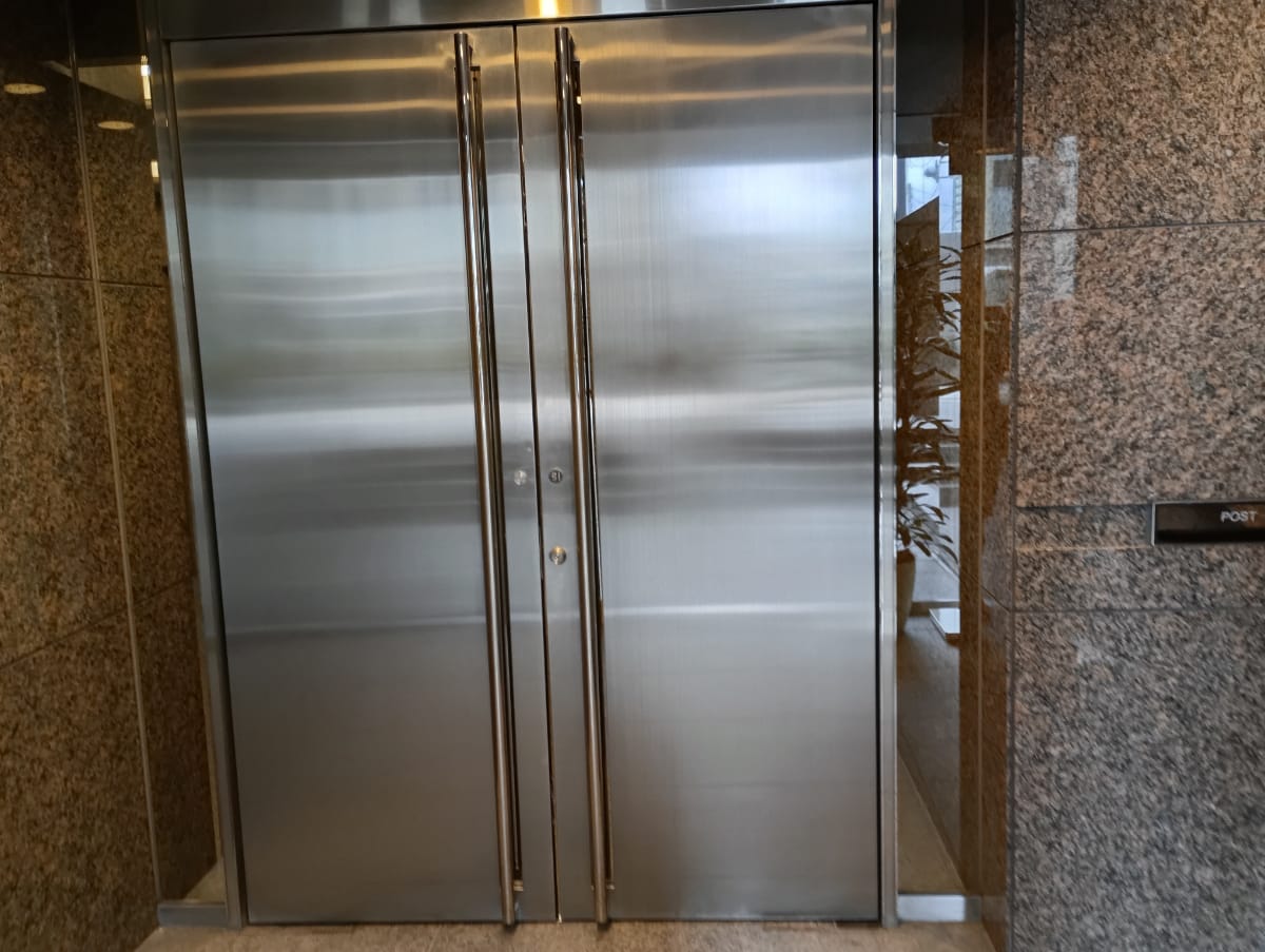 v20260411150636/fresh/building/J00100379065_15