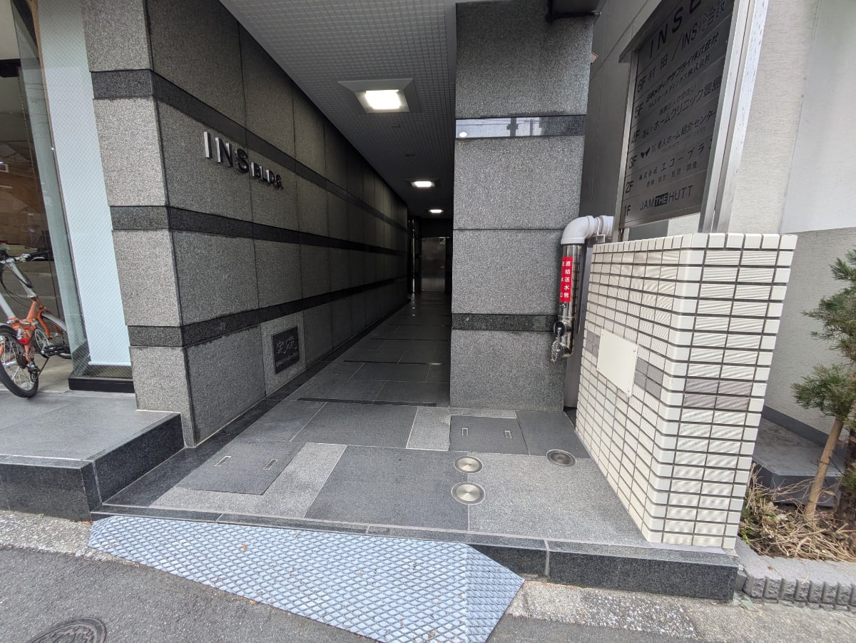 v20260411150636/fresh/building/J00100382503_3