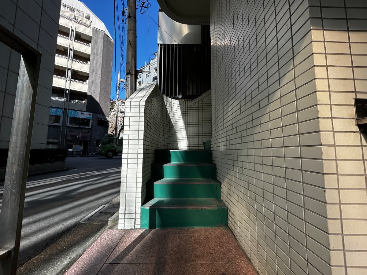 v20260411150636/fresh/building/J00100390487_16