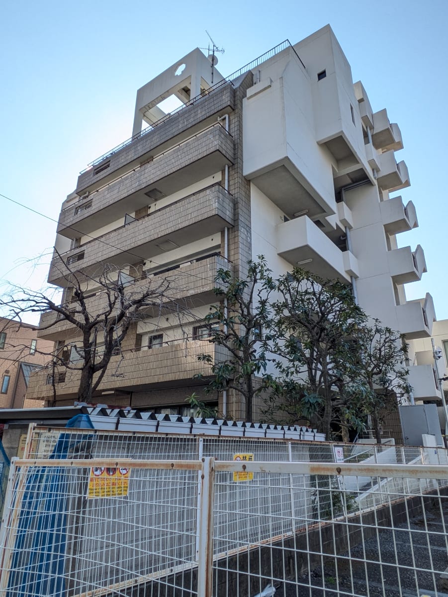 v20260412150635/fresh/building/J00100437676_9