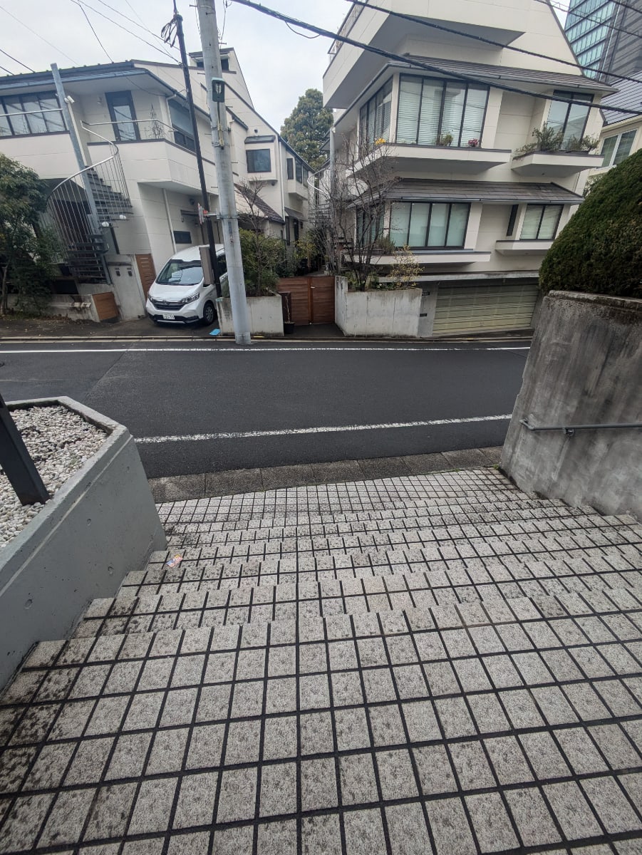 v20260414150859/fresh/building/J00100421862_9