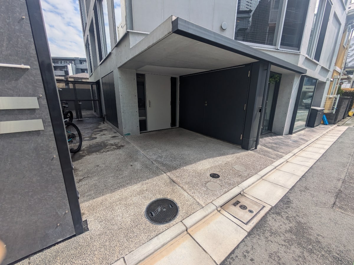 v20260414150859/fresh/building/J00100611282_3