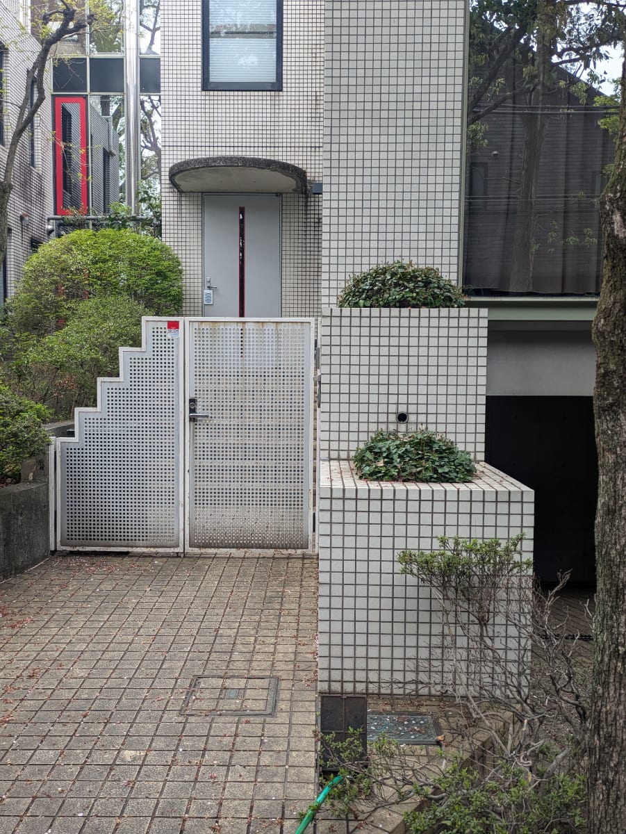 v20260422150755/fresh/building/J00100608298_8