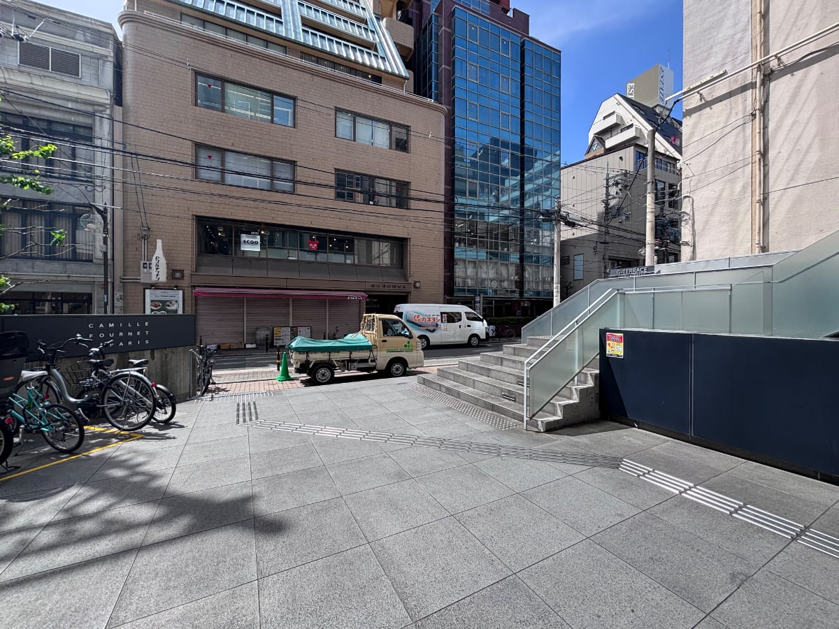 v20260423151000/fresh/building/J00100610572_9