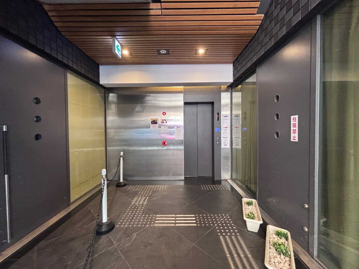 v20260423151000/fresh/building/J00100610823_4