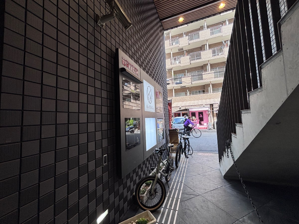 v20260423151000/fresh/building/J00100610823_9