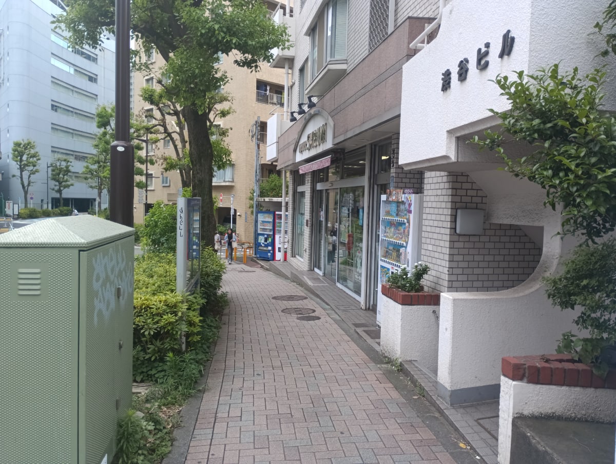 v20260426150634/fresh/building/J00100421147_11