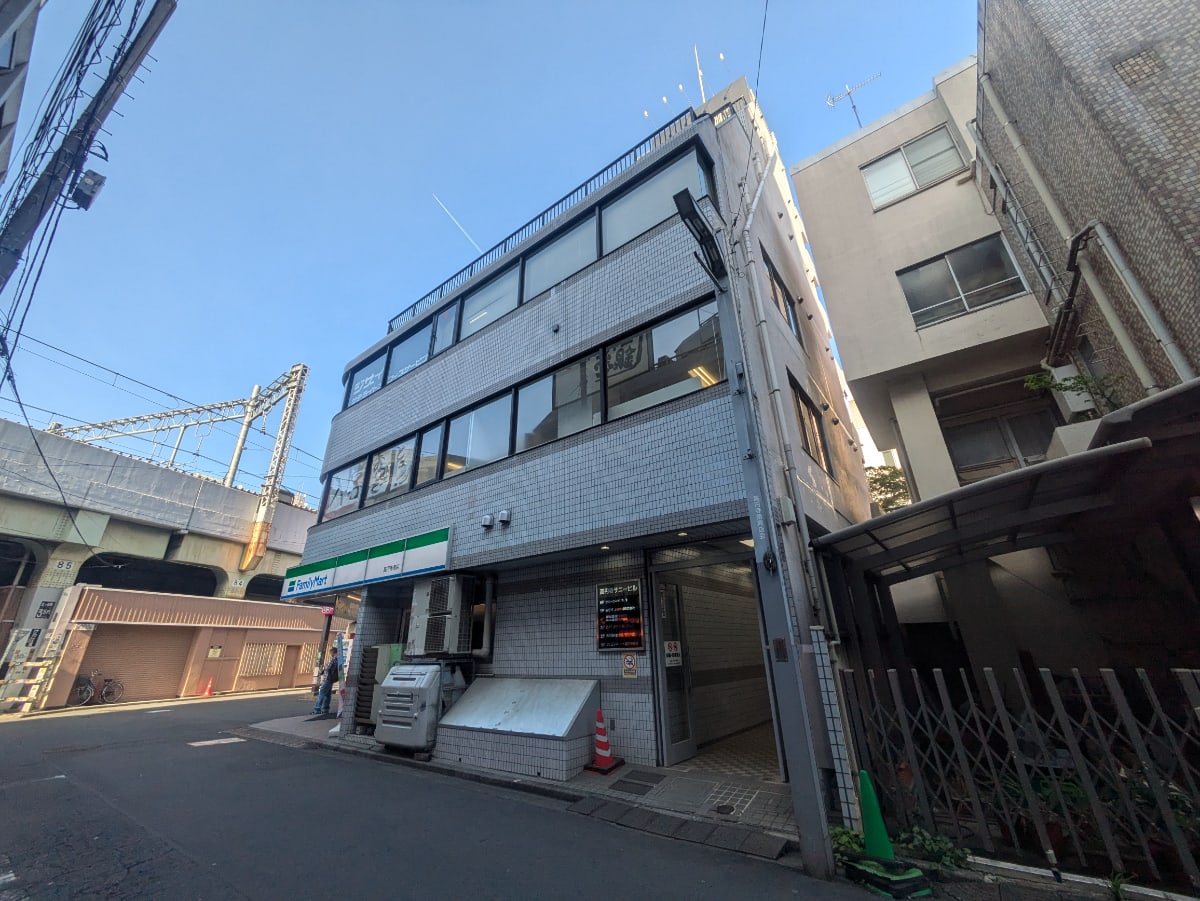 v20260427151116/fresh/building/J00100381281_15