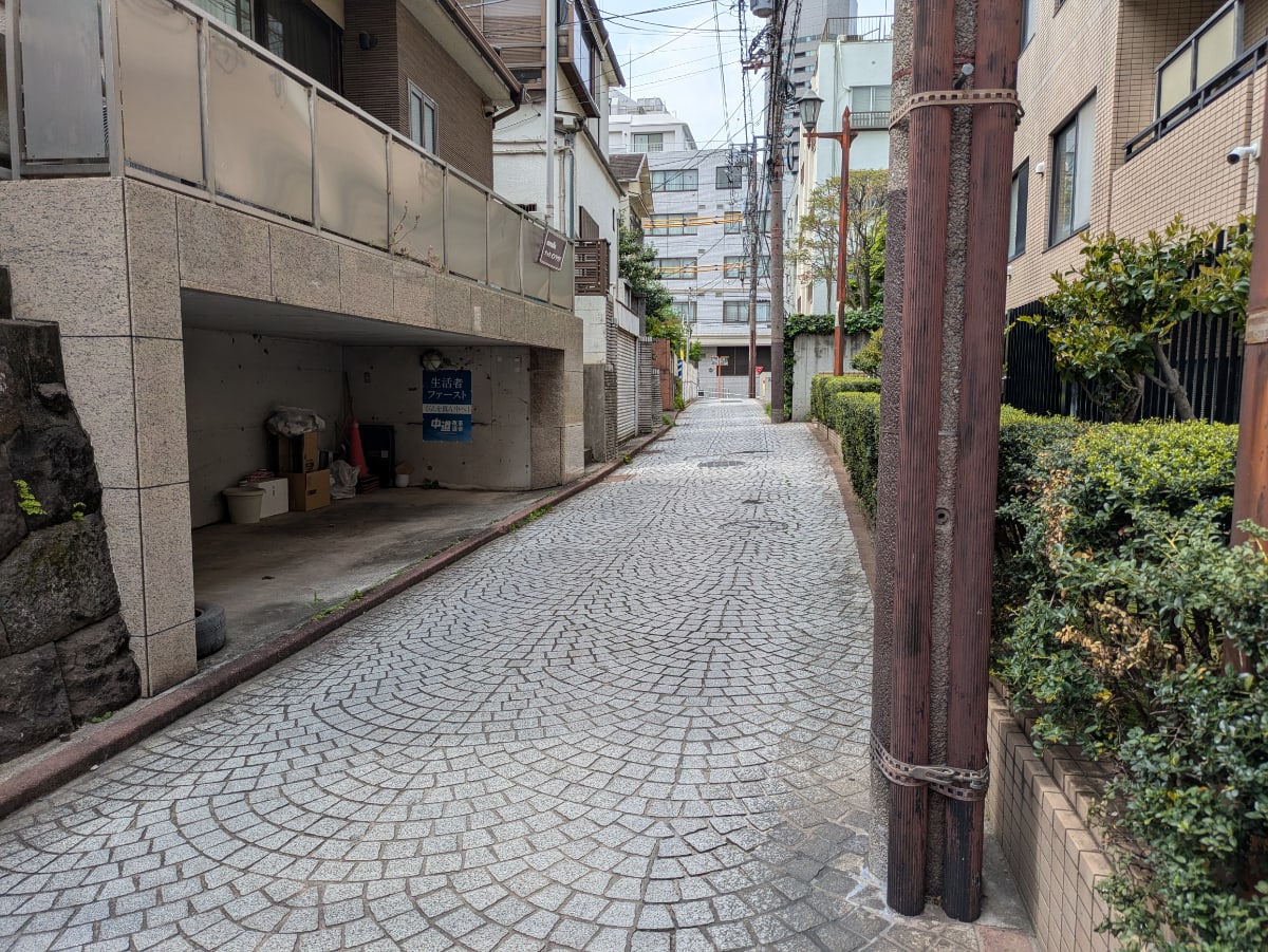 v20260427151116/fresh/building/J00100381884_2