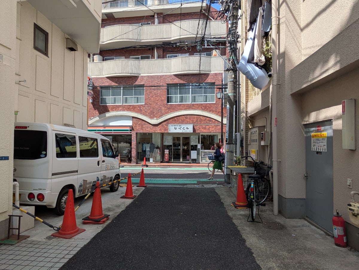 v20260427151116/fresh/building/J00100393128_8