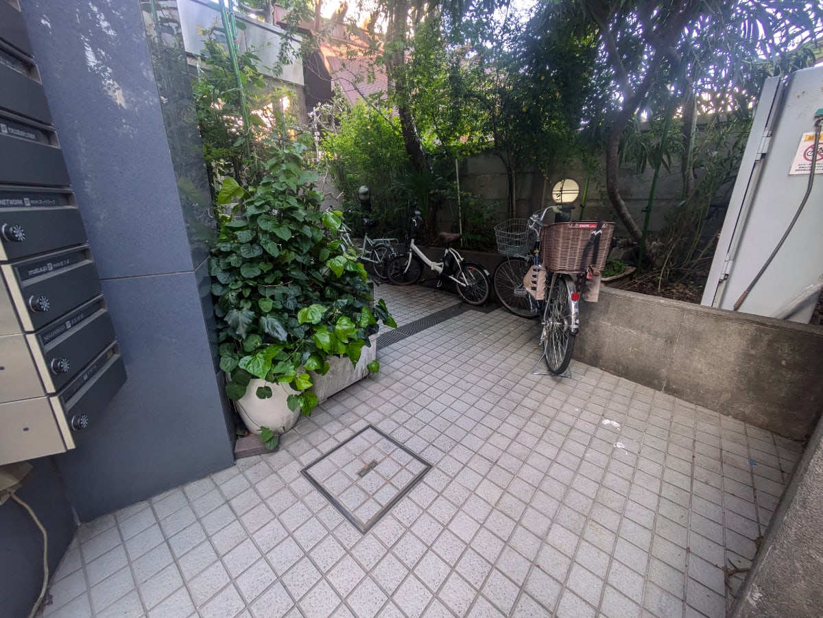 v20260427151116/fresh/building/J00100409985_6