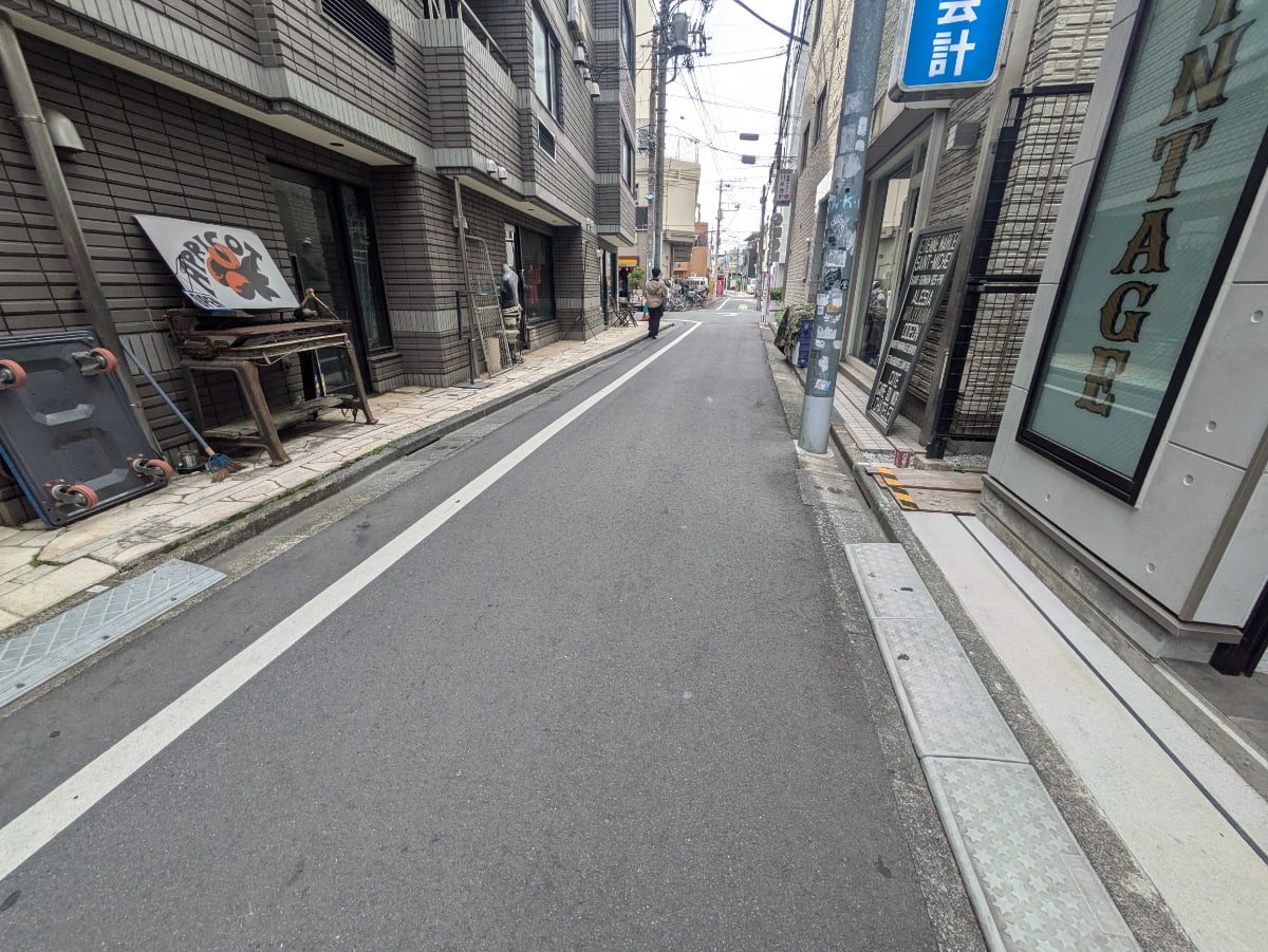 v20260427151116/fresh/building/J00100409988_11