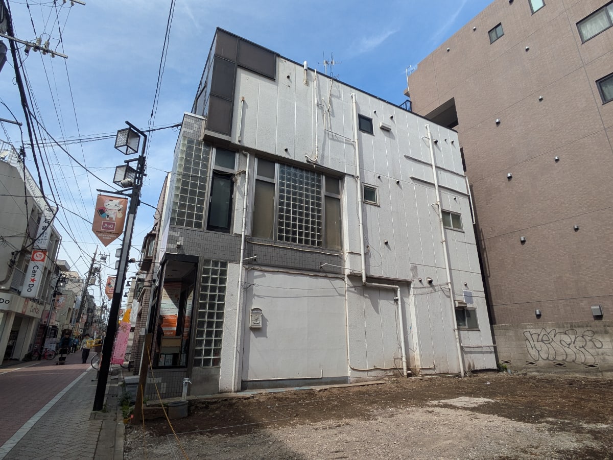 v20260427151116/fresh/building/J00100419996_8