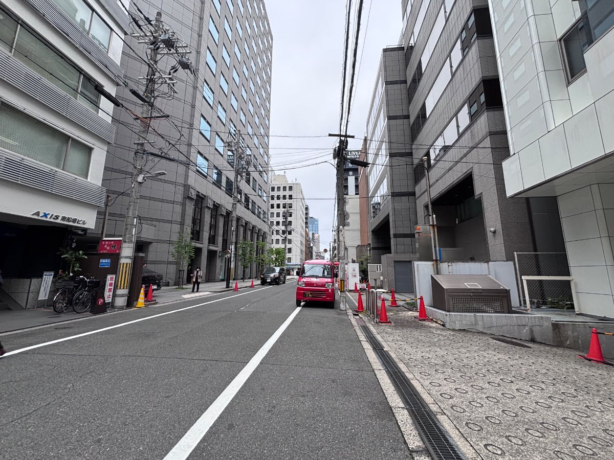 v20260427151116/fresh/building/J00100460881_12