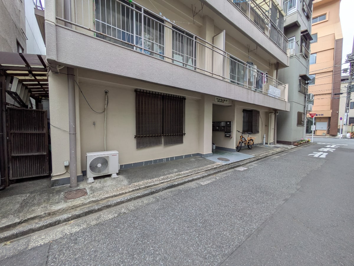v20260427151116/fresh/building/J00100608842_11