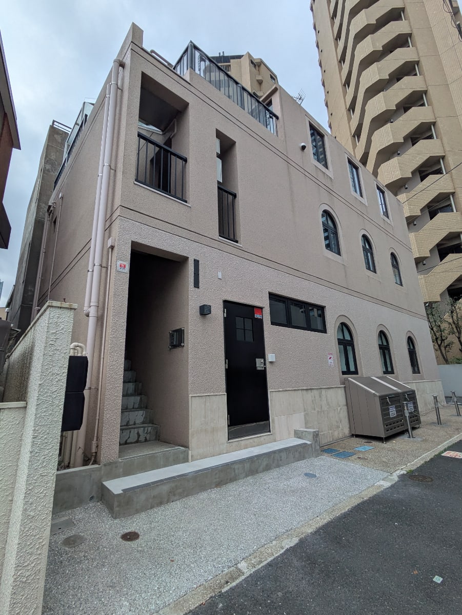 v20260427151116/fresh/building/J00100636656_1