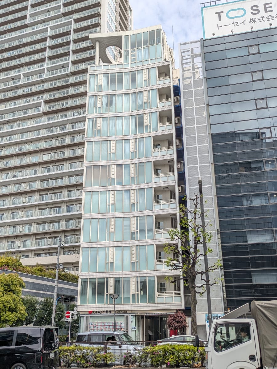 v20260429150637/fresh/building/J00100413631_8