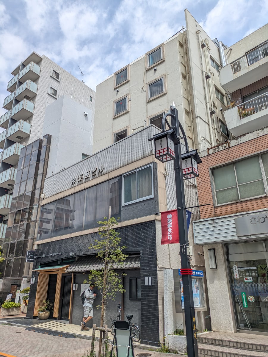 v20260429150637/fresh/building/J00100413994_10