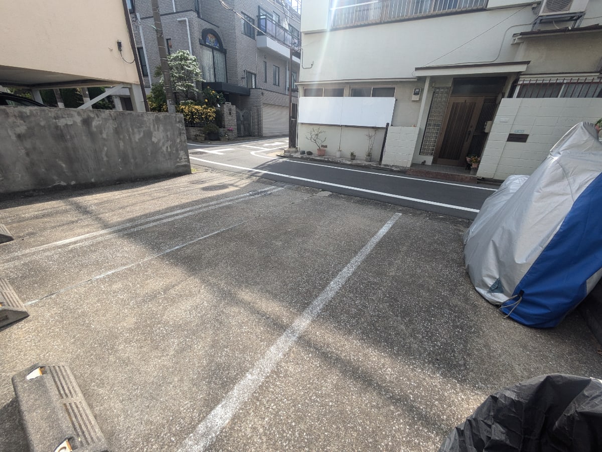 v20260429150637/fresh/building/J00100415113_9