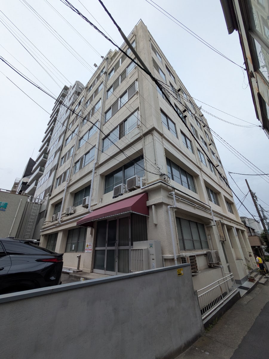 v20260429150637/fresh/building/J00100443895_10