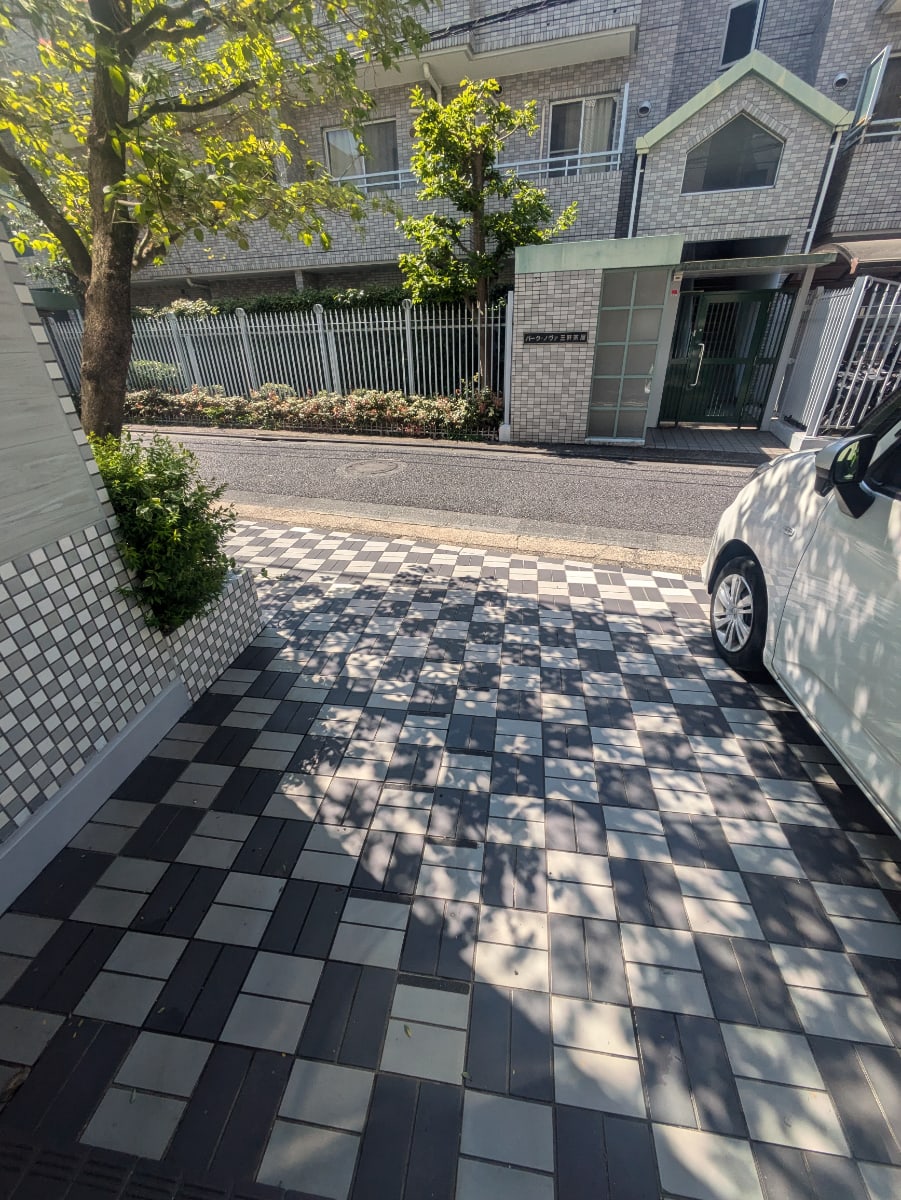 v20260429150637/fresh/building/J00100474965_8