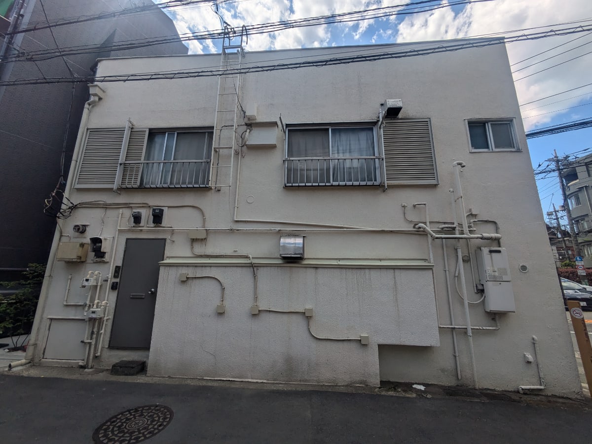 v20260501150758/fresh/building/J00100357657_10