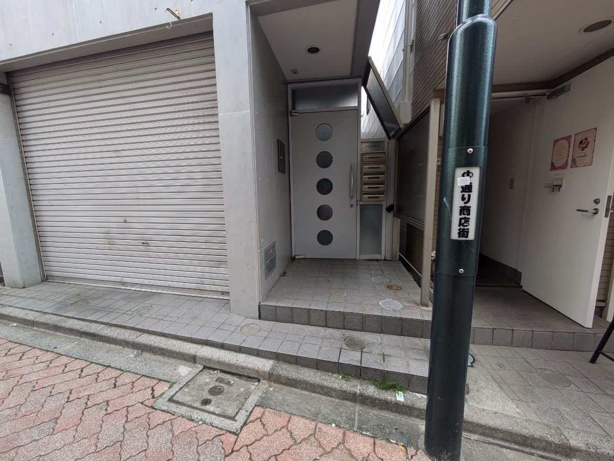 v20260501150758/fresh/building/J00100361242_3
